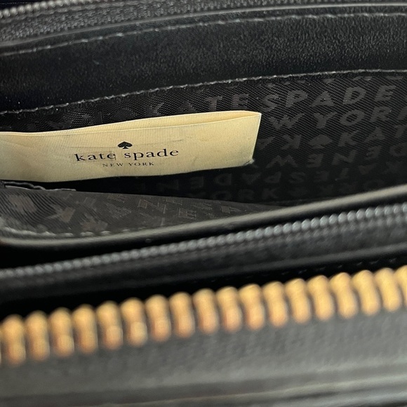 KATE SPADE Black Textured Patent Leather Leather Wallet Front Bow Zip Around - Picture 5 of 16